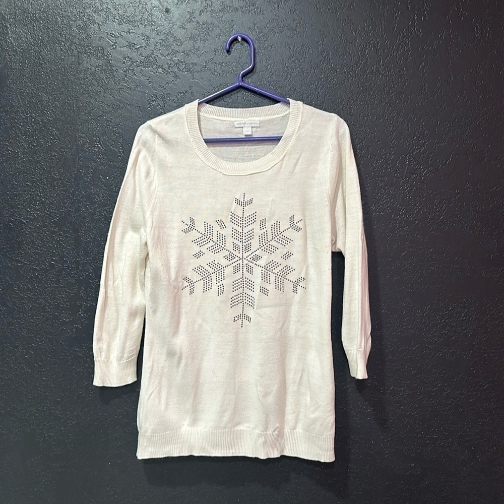 NEW YORK & COMPANY 3/4 Sleeve  Silver Beaded Snow Flake Sweater Size L NC0154
